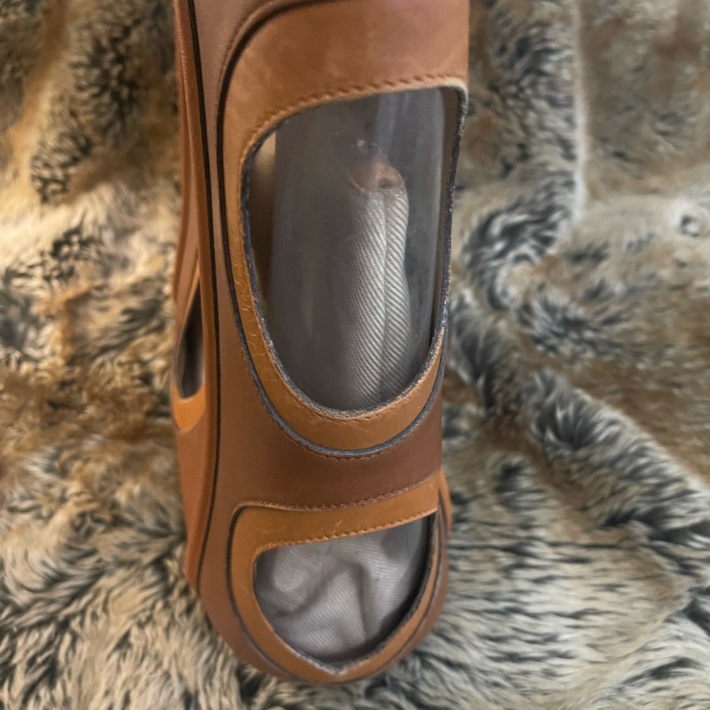 Salvatore Ferragamo - Picture 5 of 7